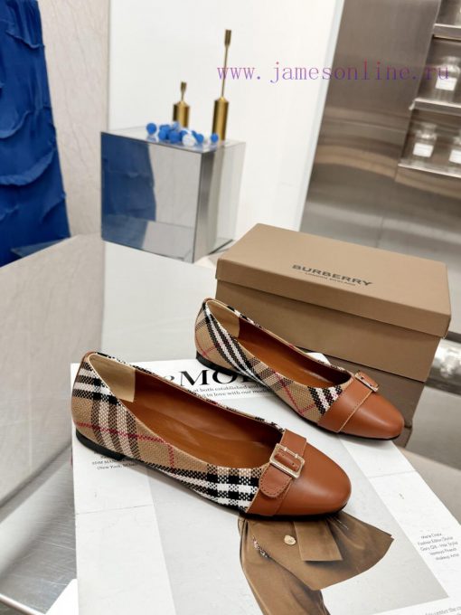 Burberry's classic plaid flat shoes are the least picky and age limited shoes to date. Everya24fm58c - Image 5