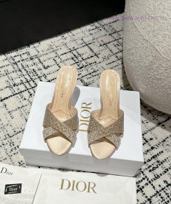 Dior 24/Early Spring Hot selling SlippersThis high-heeled shoe reinterprets the La Parusiennqik14tk1