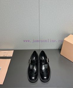 Long term production of 'Top'Mi Mi 2024 vs Spring/Summer Classic Le Fu Single Shoe Collectiolheh7ly3
