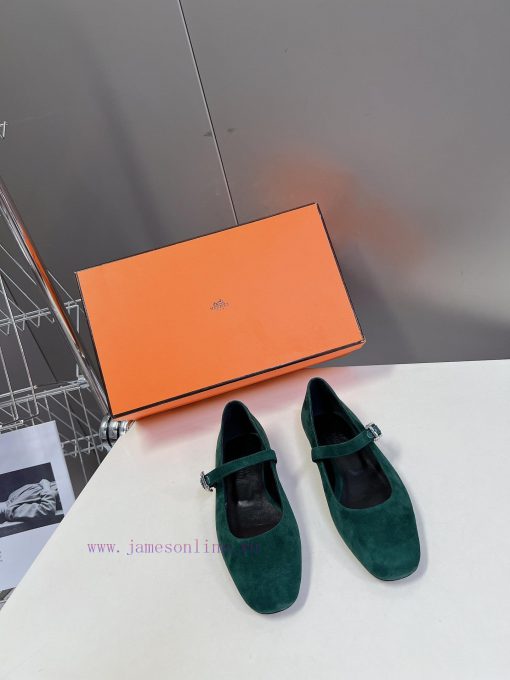Hermes Autumn/Winter New Collection Mary JaneThe only H family strap Mary Jane's minimalist 070jx6h4
