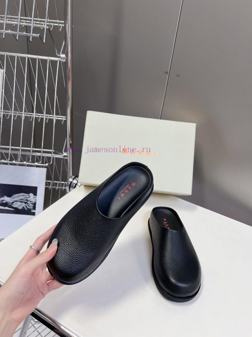 Marni Classic Half Slippers for Spring and Summer: This pair of slippers with contrasting cojjrjt5tv - Image 5