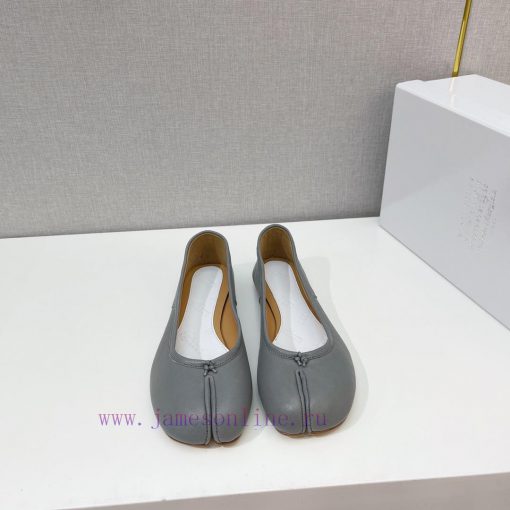 Upgraded version, MaisonMargiela Martin Margiela, a classic split toe single shoe Half a trau29datxx