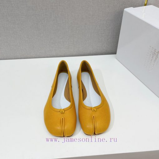 Upgraded version, MaisonMargiela Martin Margiela, a classic split toe single shoe Half a tramvbpjpad - Image 2
