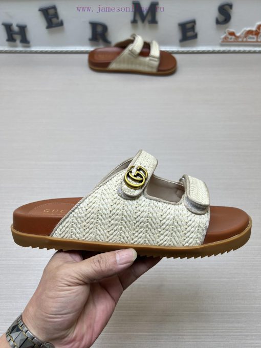 GucciGucci's popular men's fashion slippers are a must-have for spring and summer. The shoe tg7rasrd - Image 6