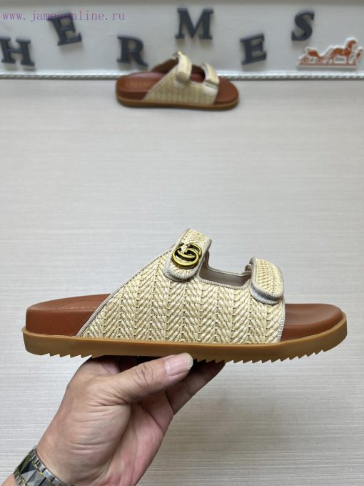 GucciGucci's popular men's fashion slippers are a must-have for spring and summer. The shoe7w9wdsdd - Image 6