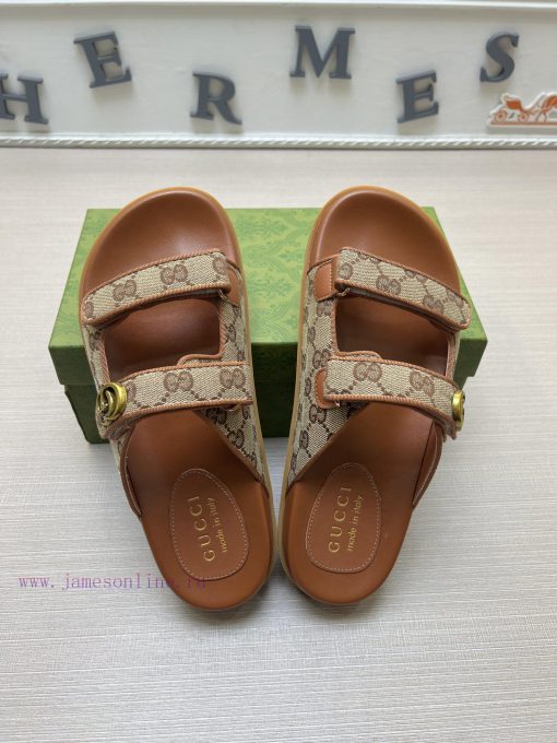 GucciGucci's popular men's fashion slippers are a must-have for spring and summer. The shoe qzogqwd2 - Image 3
