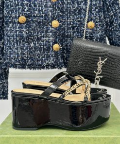 Gucci24S Spring/Summer New Product ShowThick soled chain slippersG Home is reflecting a sensqlgoauan