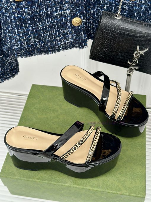 Gucci24S Spring/Summer New Product ShowThick soled chain slippersG Home is reflecting a sensqlgoauan - Image 4