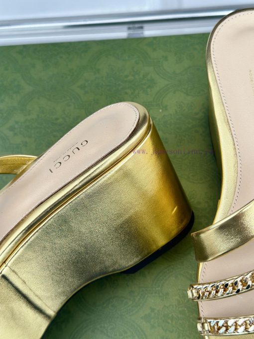 Gucci24S Spring/Summer New Product ShowThick soled chain slippersG Home is reflecting a sens1ao25uwu - Image 7