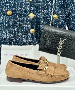 Celine/Celine Classic Four Seasons Retro loafersThis one with tassels is more playful compar7e8515ob