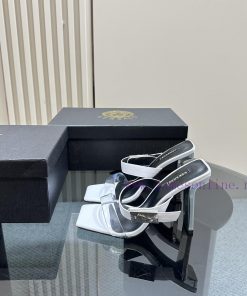 The most2024 Milan Fashion Show Transparent PVC High Heel SandalsExquisite high-heeled sandafgoqs4sy