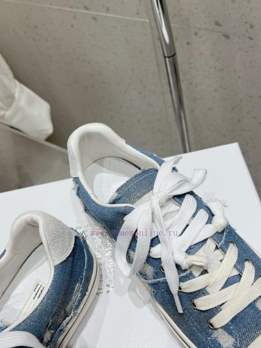 MaisonMargiela MM6, a worn-out German style training shoe, is a casual sports shoeThis Germavcr6p9st - Image 8