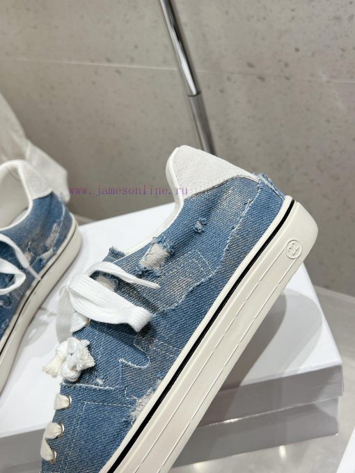MaisonMargiela MM6, a worn-out German style training shoe, is a casual sports shoeThis Germavcr6p9st - Image 9