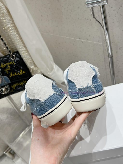 MaisonMargiela MM6, a worn-out German style training shoe, is a casual sports shoeThis Germavcr6p9st - Image 10