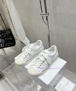 MaisonMargiela MM6, a worn-out German style training shoe, is a casual sports shoeThis Germav3judfh6