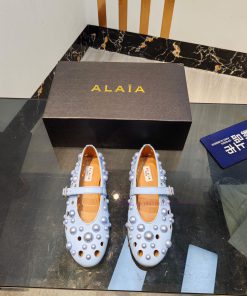 ALAIA's latest ballet shoes for 2024, featuring a unique heart-shaped design and a sexy lookj5n40jlx