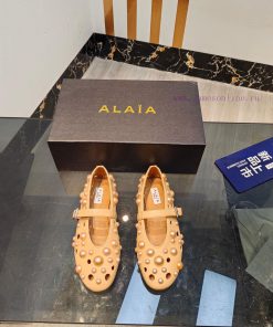 ALAIA's latest ballet shoes for 2024, featuring a unique heart-shaped design and a sexy lookz3wnkqoq