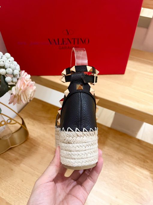 Valentino Garavani Lychee Leather Strap Thick Bottom Slope Heel Sandals-Customized Edition-M1bmv0pzw - Image 10
