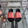 Marni's new spring and summer couple style slippers exude the necessary atmosphere for summej4jv1e7a