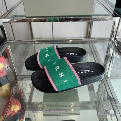 Marni's new spring and summer couple style slippers exude the necessary atmosphere for summelh4mmcm5 - Image 3