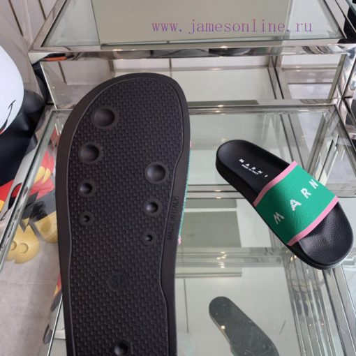 Marni's new spring and summer couple style slippers exude the necessary atmosphere for summelh4mmcm5 - Image 10