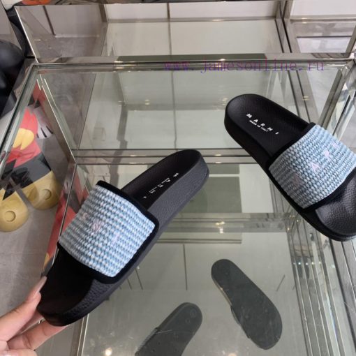 Marni's new spring and summer couple style slippers exude the necessary atmosphere for summed0pzyxtr - Image 4