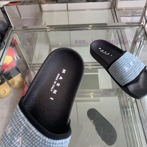 Marni's new spring and summer couple style slippers exude the necessary atmosphere for summed0pzyxtr - Image 5