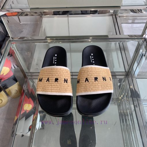 Marni's new spring and summer couple style slippers exude the necessary atmosphere for summetp6zyf6f - Image 2