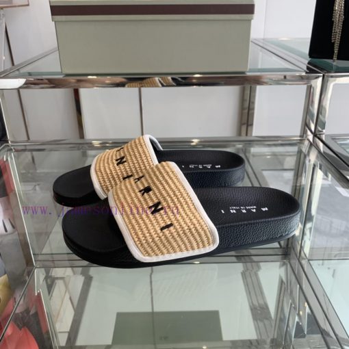 Marni's new spring and summer couple style slippers exude the necessary atmosphere for summetp6zyf6f - Image 3