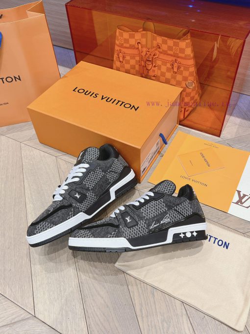 Louis Vuitton's new checkerboard denim trainer sneakers for couplesSizes 35-45pbyveqii - Image 5