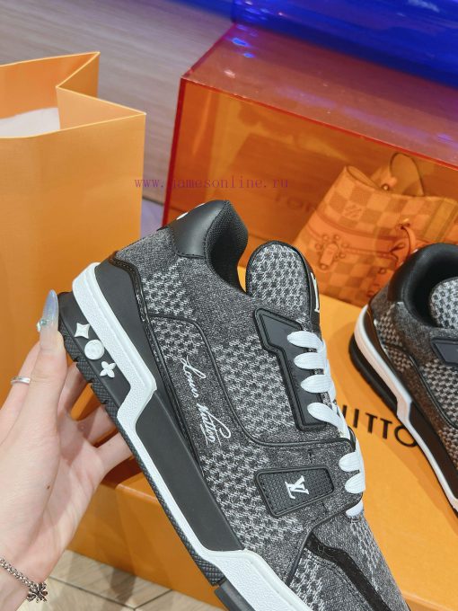 Louis Vuitton's new checkerboard denim trainer sneakers for couplesSizes 35-45pbyveqii - Image 9