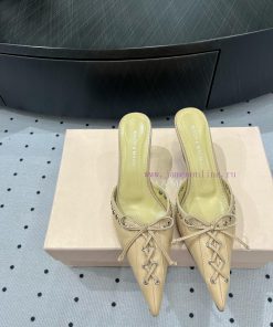 𝙈𝘼𝘾𝙃&𝙈𝘼𝘾𝙃𝟐𝟒𝑭𝑾 Elegant with a bit of personality, delicate yet not too forceful, simply a beaz3zv56ic