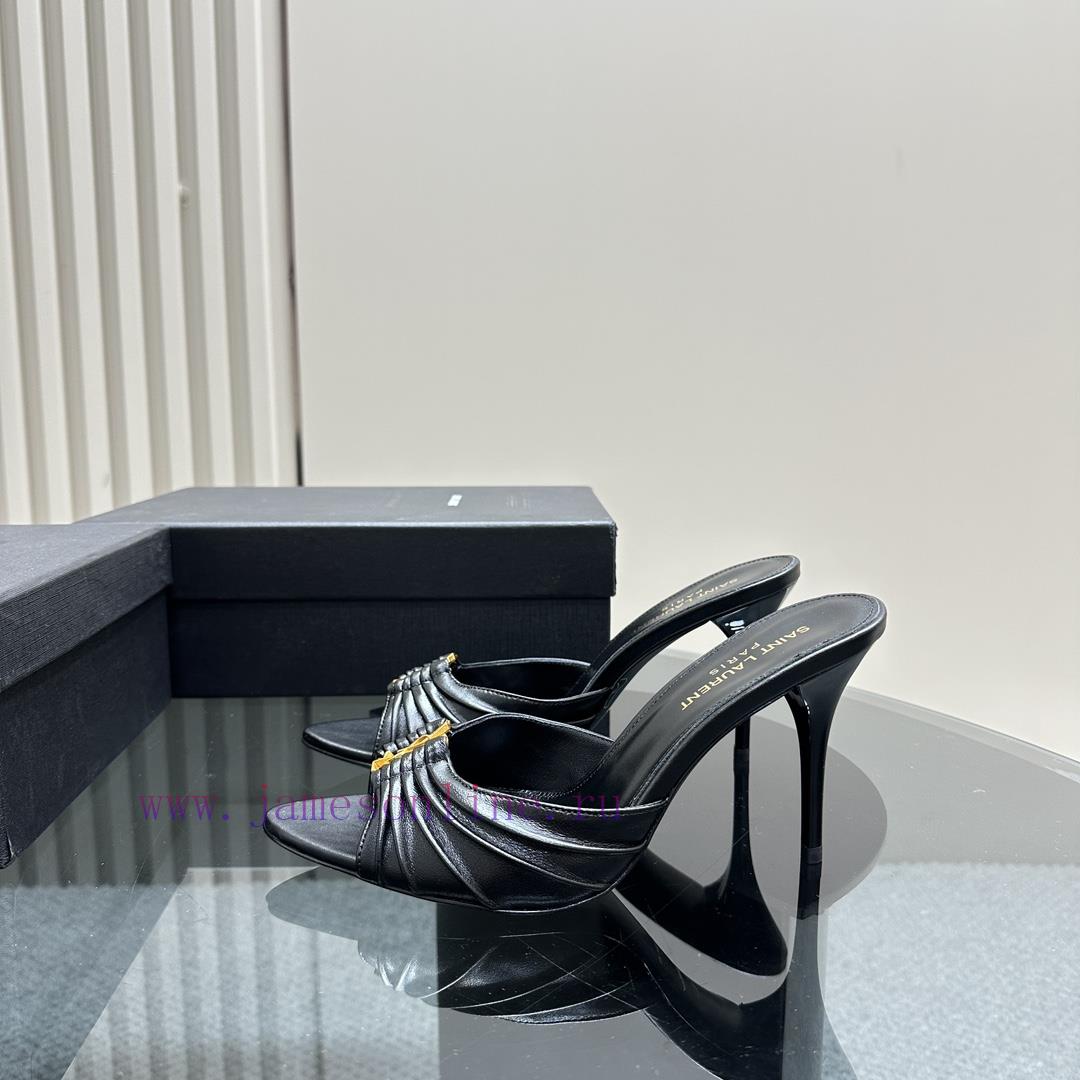 Top tierSaint Laurent Paris runway updated synchronouslySaint Laurent pointed toe heelsThe w29fymuvs