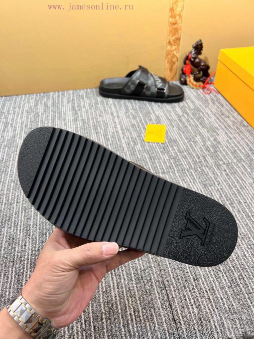 LV One Word Drag LOUIS VUITTON high-end slippers are created one-on-one by Ludeng Yiwei,Branihlutsuz - Image 10