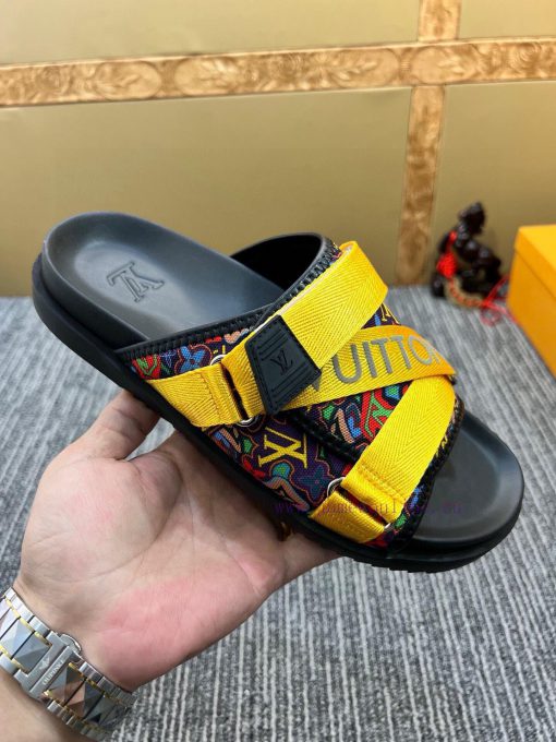 LV One Word Drag LOUIS VUITTON high-end slippers are created one-on-one by Ludeng Yiwei,Bran1jlrp8z5
