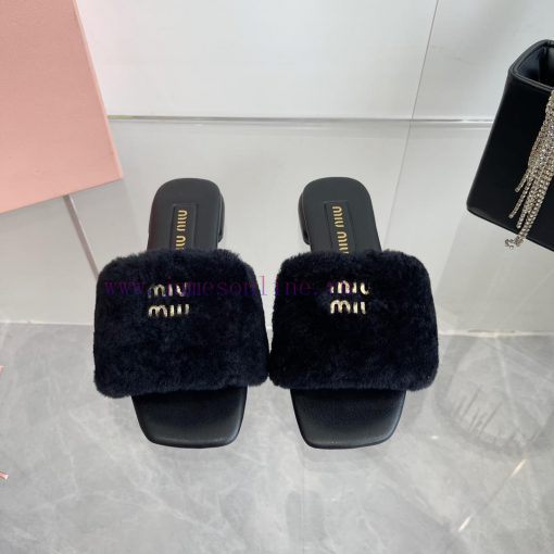 2 ⃣ ️0 ⃣ ️2 ⃣ ️4 ️⃣ Miumi * ss autumn and winter new flat bottomed woolen slippersTop tier——zzhhzrqs