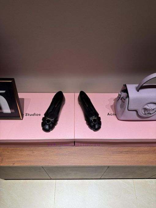 The mostFerragamo 24 year old Ferragamo ballet flat shoes FAM high-frequency exposure balleta9lf5rua - Image 4