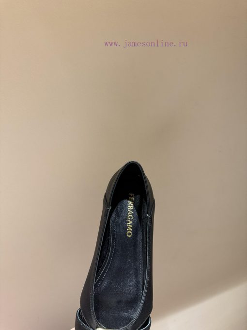The mostFerragamo 24 year old Ferragamo ballet flat shoes FAM high-frequency exposure balleta9lf5rua - Image 6
