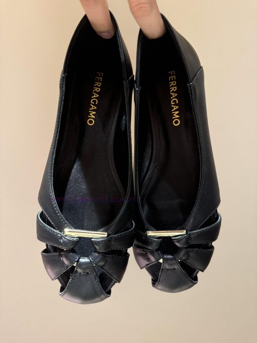 The mostFerragamo 24 year old Ferragamo ballet flat shoes FAM high-frequency exposure balleta9lf5rua - Image 10