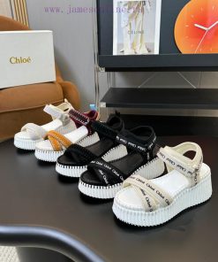 In 2024, Chloe launched a new pair of sandals for spring and summer, which have become popul6f8b6zgy