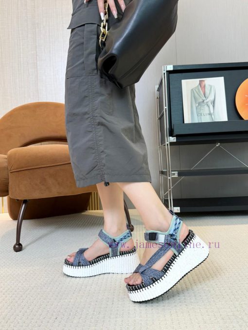 In 2024, Chloe will launch a new pair of sandals simultaneously. The spring and summer styleorfnwpgx - Image 8