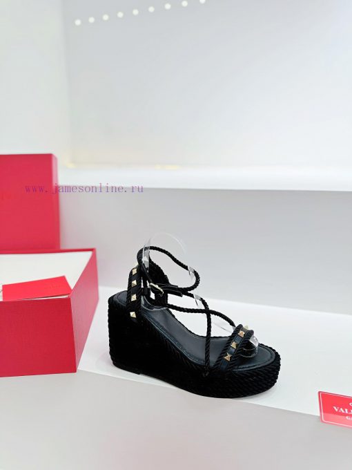 Valentino's new riveted hemp rope woven wedge heel sandals Simple and super versatile Perfeckfceltfv
