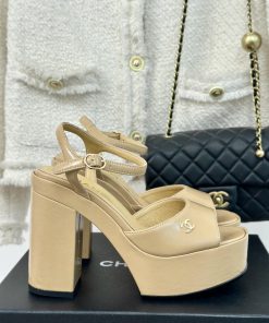 Chanel | Chanel 24P Spring/Summer New ProductsDouble C waterproof platform coarse heel sandahvpbf8lq