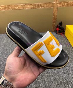 FENDI official website men's slippers and men's shoes are hot selling. The original version c55akjkc