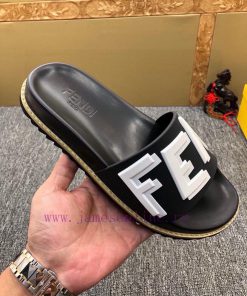 FENDI official website men's slippers and men's shoes are hot selling. The original version gb59smgh