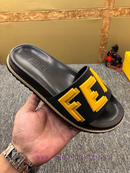 FENDI official website men's slippers and men's shoes are hot selling. The original version zielryhx - Image 2