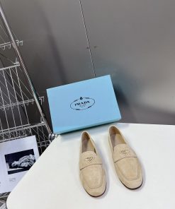 PRADA's new triangle logo fashion loafers - top-notch quality, super accurate style, retro f7qs7malm