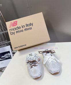 Miu Miu's New Balance collaboration series of couple sports shoes is popular among major bra55nszb93
