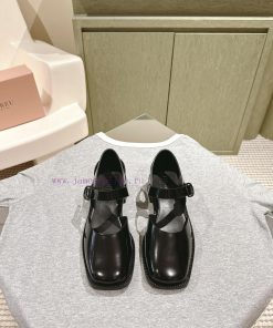 | ²⁰²4 𝐬𝐬  🤍🤎HEREU British minimalist motorcycle sandals with thick heels, round heads, anoobod18q