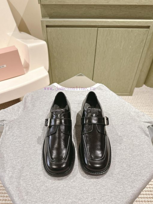 | ²⁰²4 𝐬𝐬  🤍🤎MIUMIU British minimalist motorcycle sandals with thick heels and round heads76014p3y - Image 2